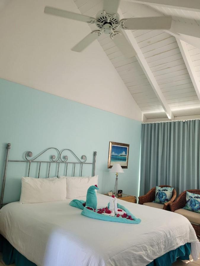 Sibonne Beach Hotel Grace Bay Extérieur photo
