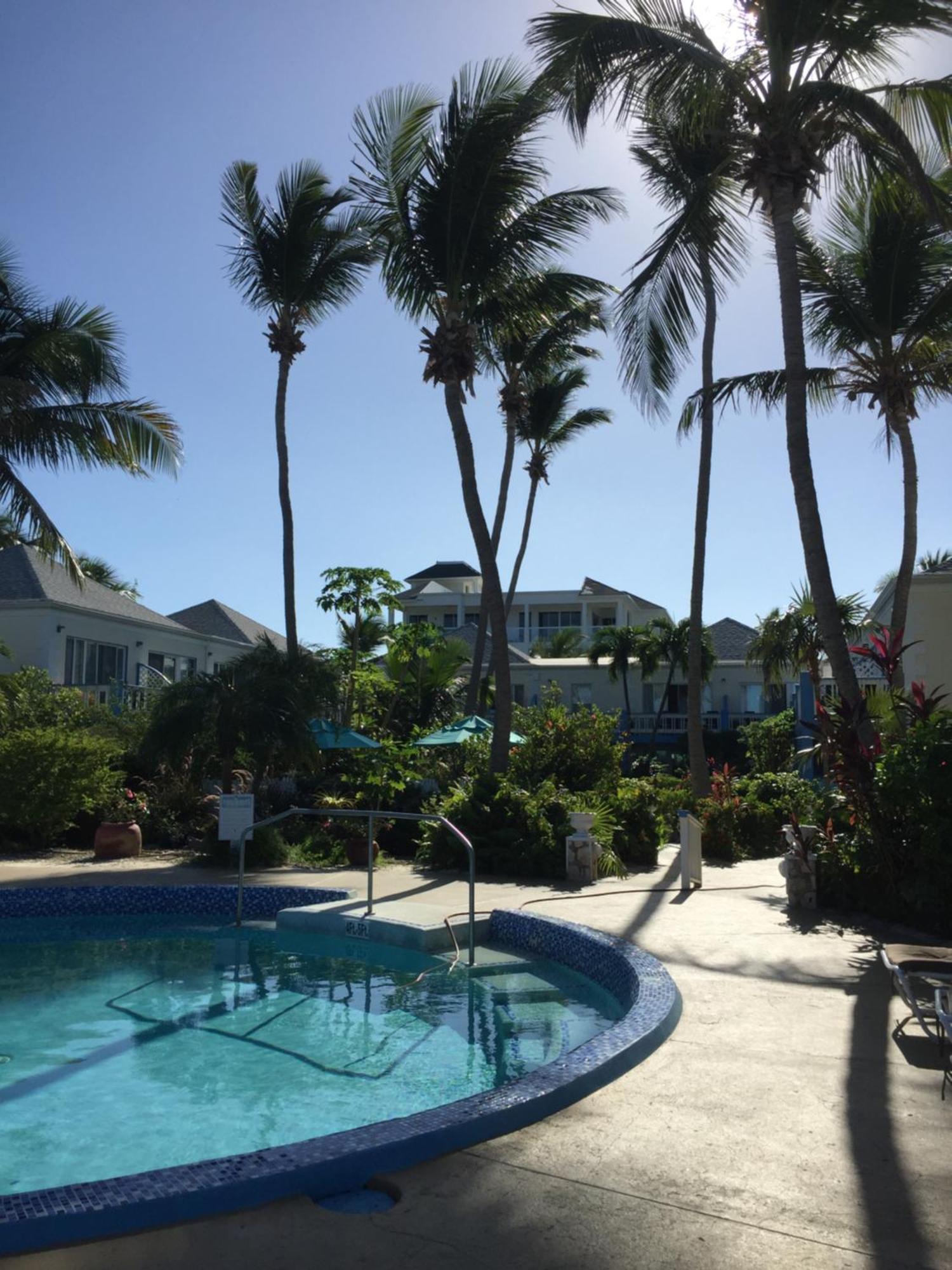 Sibonne Beach Hotel Grace Bay Extérieur photo