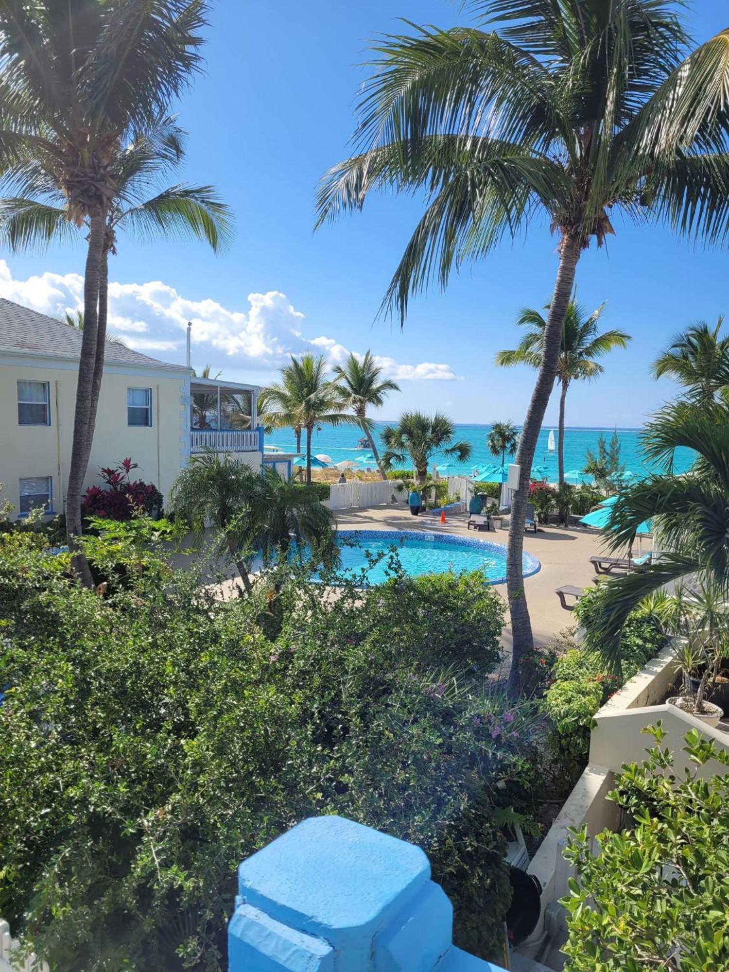 Sibonne Beach Hotel Grace Bay Extérieur photo