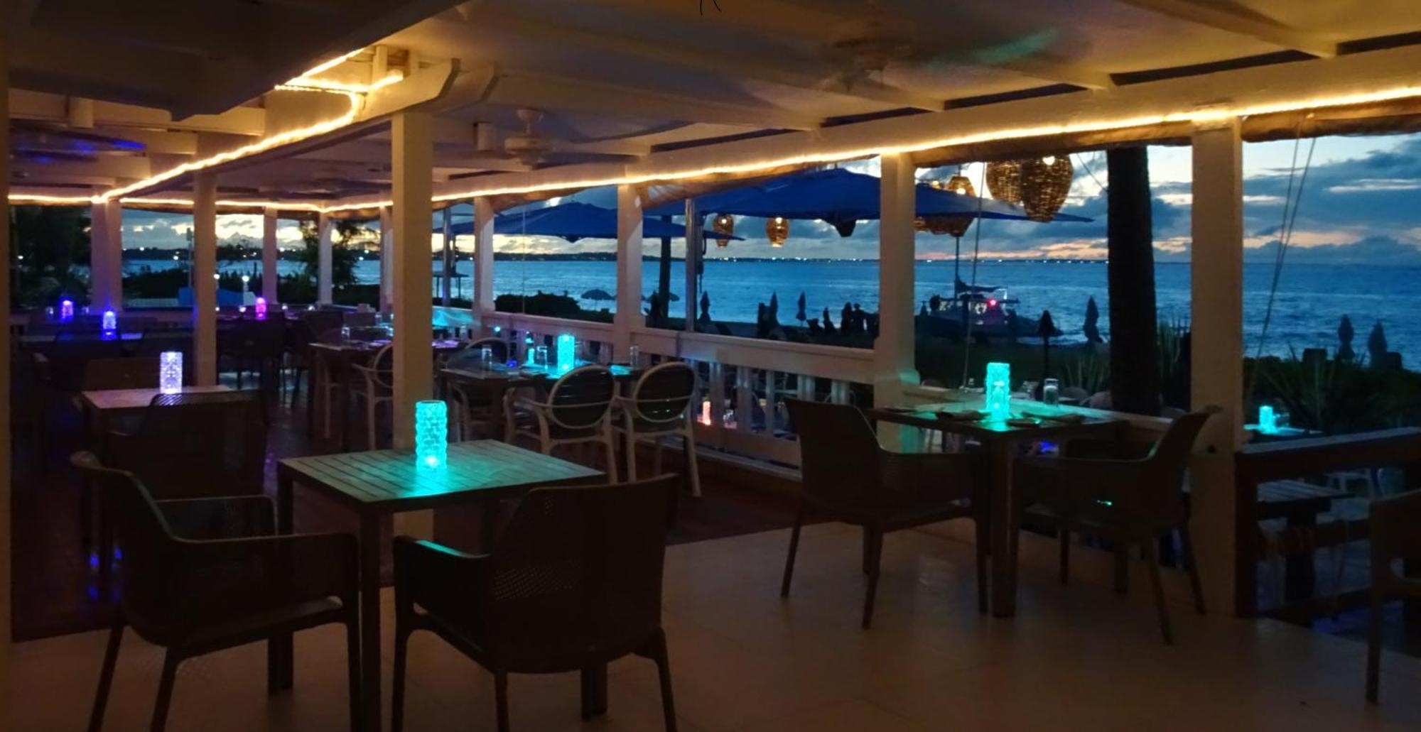 Sibonne Beach Hotel Grace Bay Extérieur photo